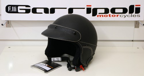 Casco jet new max - max, laura